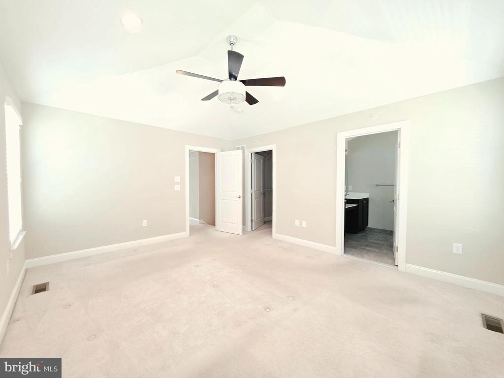 301 W Hamlin Avenue - Photo 11