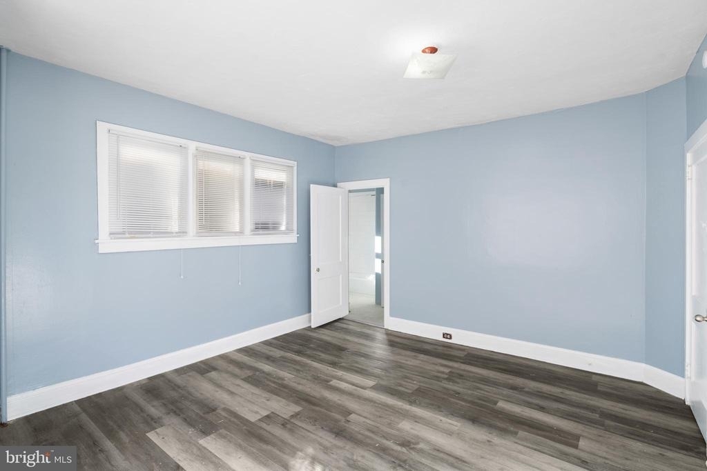 216 Penn Boulevard - Photo 4