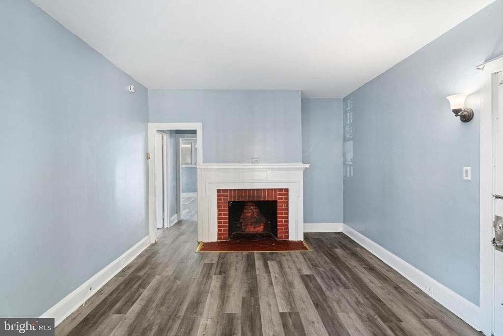 216 Penn Boulevard - Photo 1