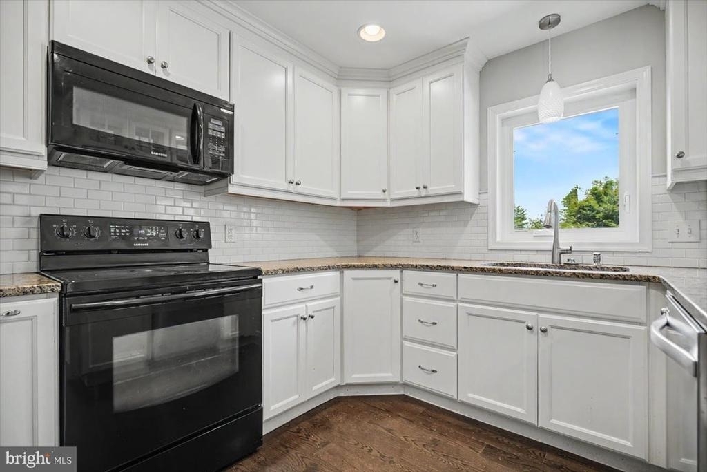 749 S Matlack Street - Photo 17