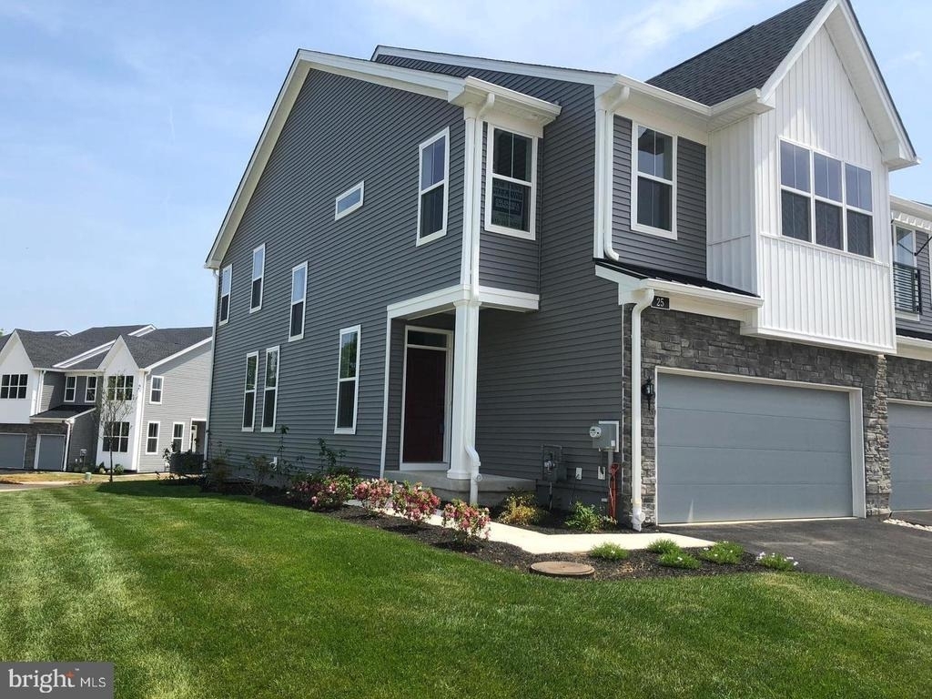 25 Sassafras Lane - Photo 0