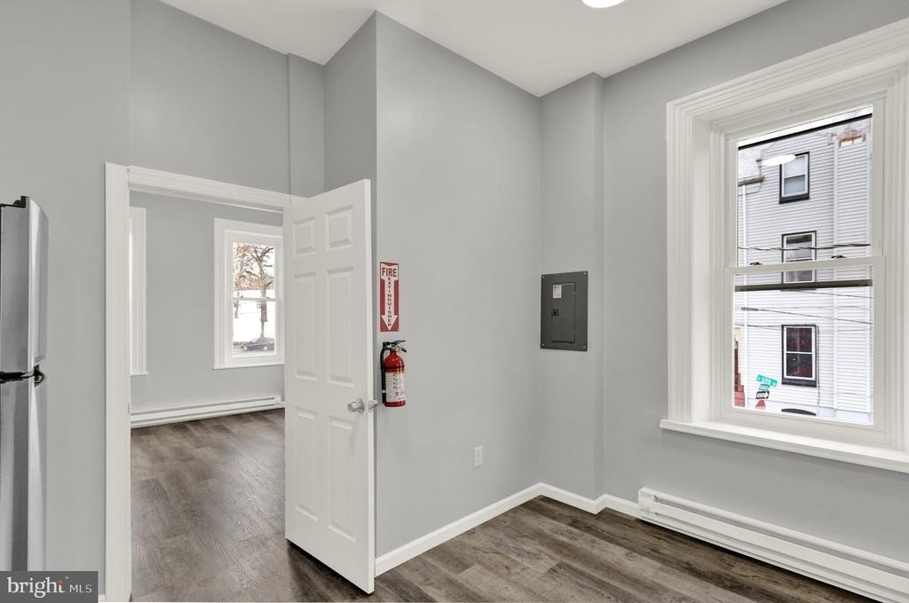 1156 Franklin Street - Photo 3