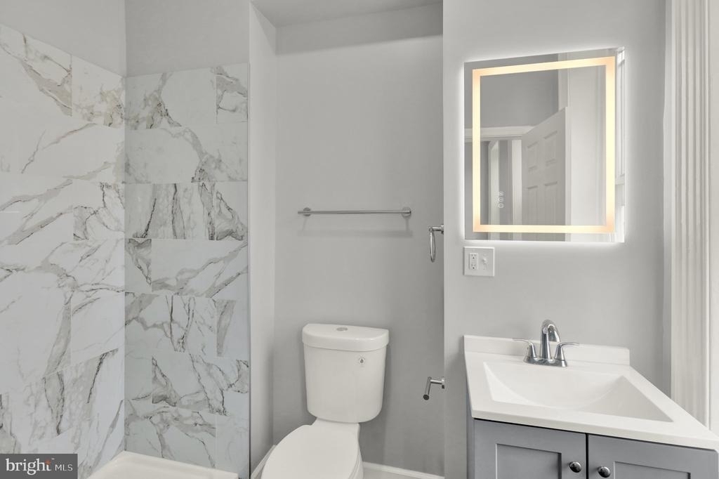 1156 Franklin Street - Photo 6