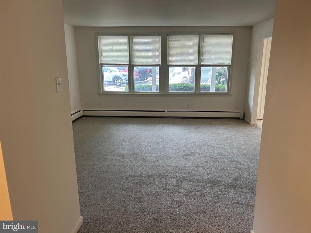 923 Washington Street - Photo 1