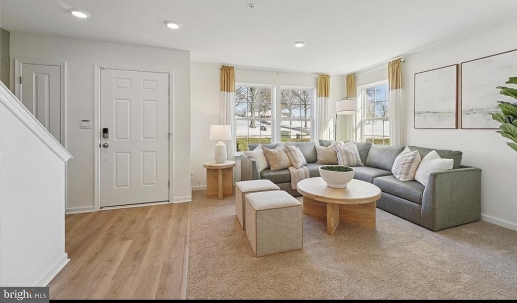 113 Spenser Way - Photo 1