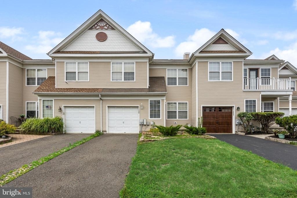 108 Tattersall Drive - Photo 0
