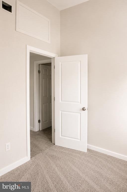 28 Mount Holly Avenue - Photo 3
