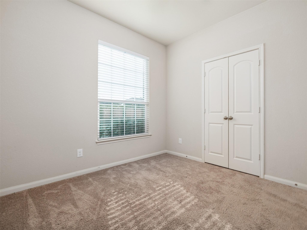13712 Charles W Fairbanks Cv - Photo 5