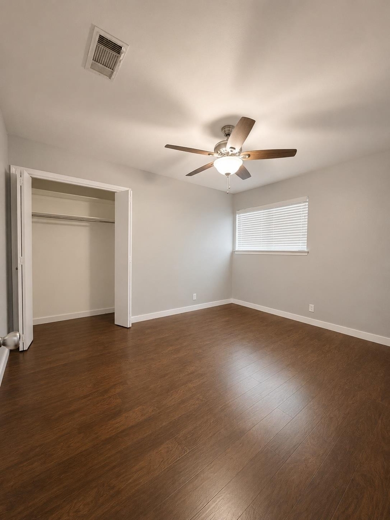 305 Starbright Dr - Photo 19
