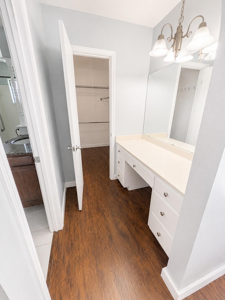 305 Starbright Dr - Photo 9