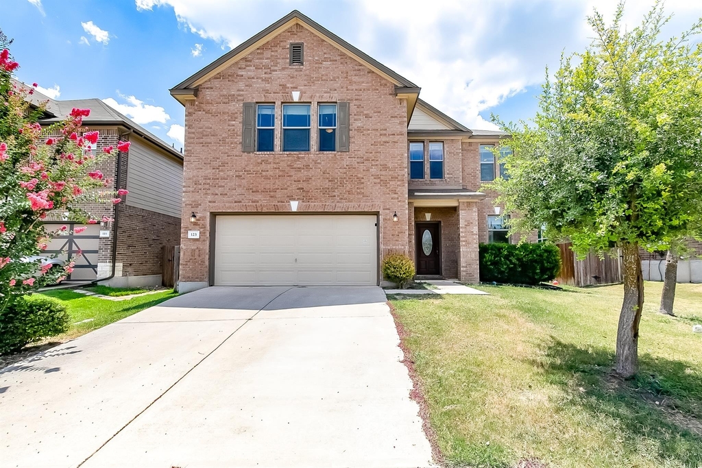 123 Mancos Dr - Photo 0