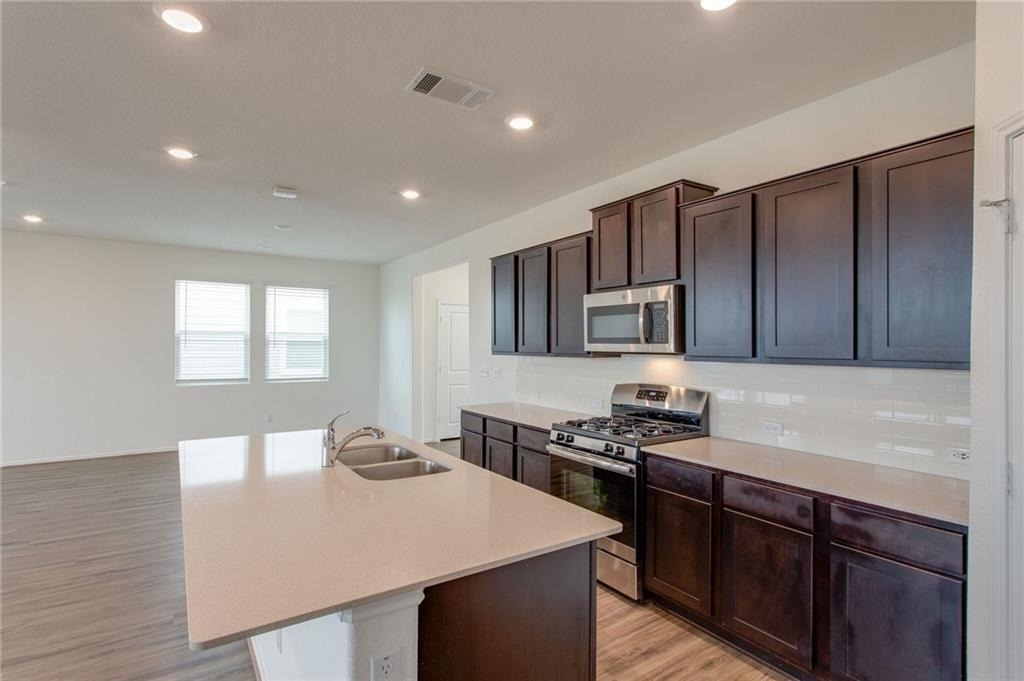 224 Montauk Loop - Photo 12