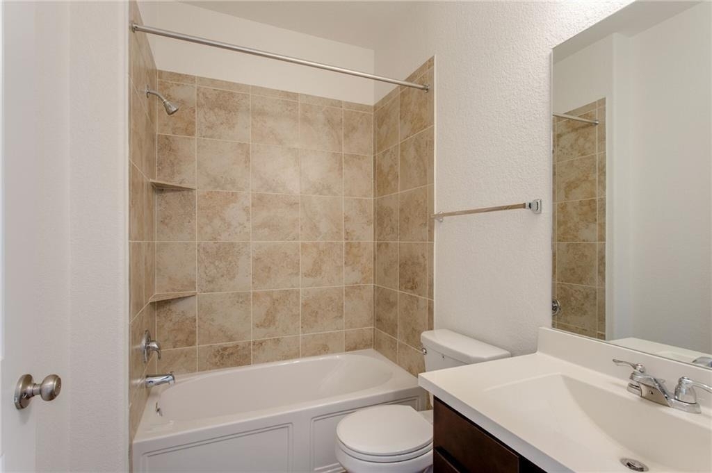 224 Montauk Loop - Photo 16