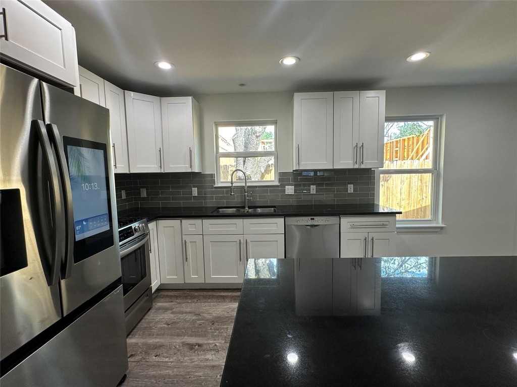 908 Plateau Cir - Photo 8