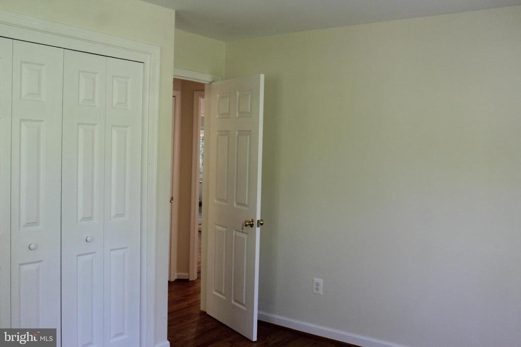 5409 75th Avenue - Photo 17