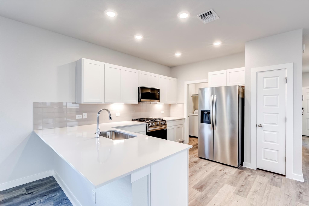 2086 Alice Jay Way - Photo 4