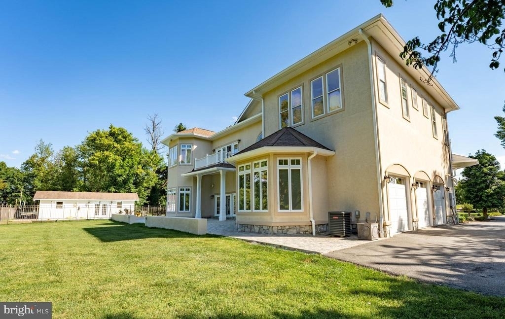 10805 Glen Road - Photo 5