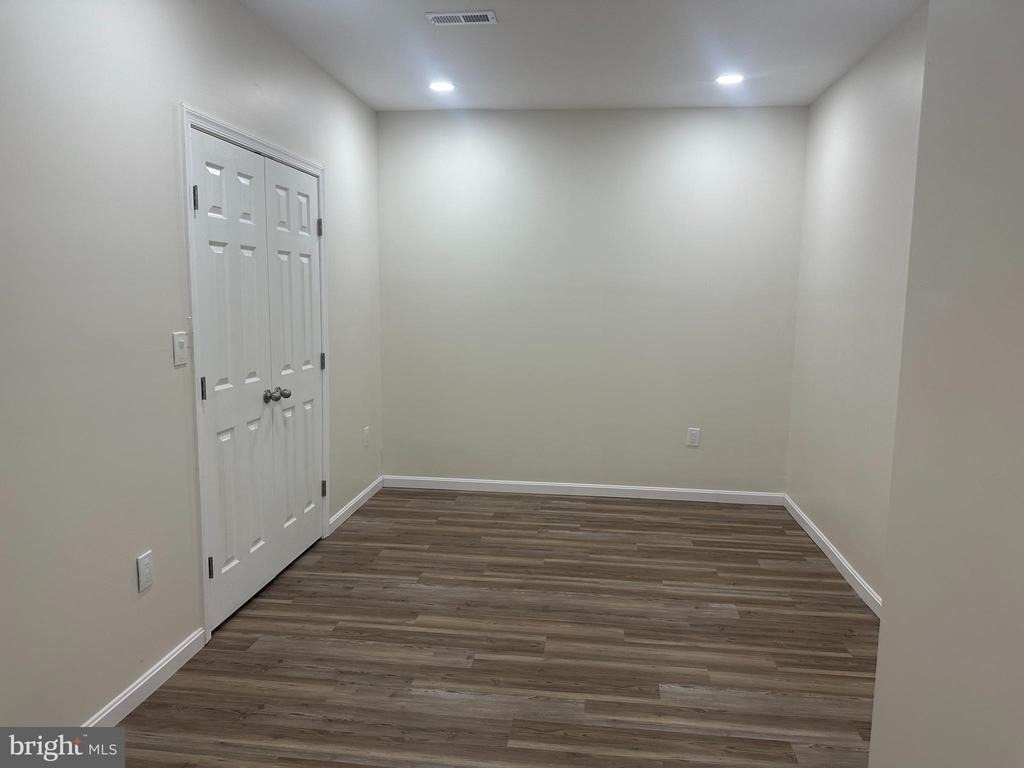 7505 Redland Park Place - Photo 10