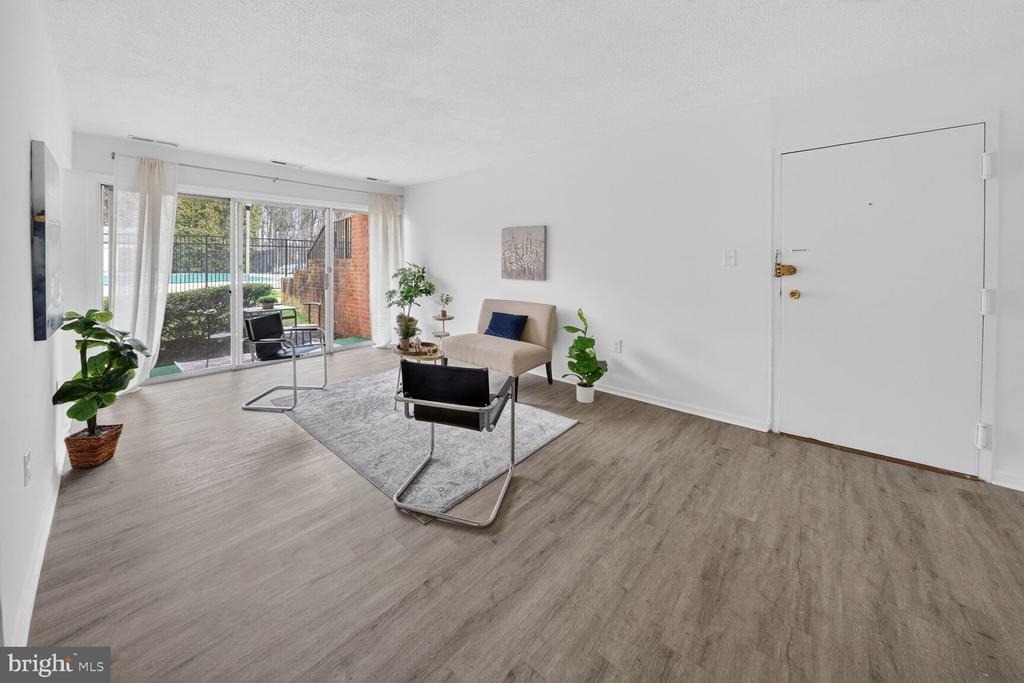 868 College Parkway - Photo 2