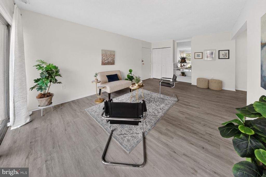 868 College Parkway - Photo 4