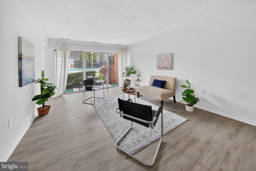 868 College Parkway - Photo 3