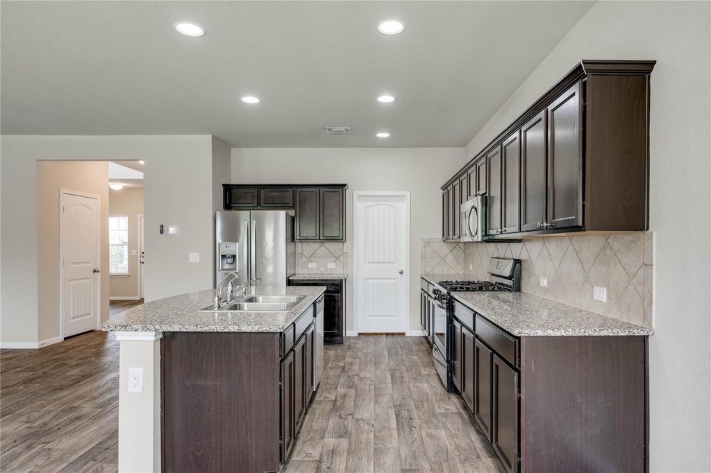 2908 Tilmon Ln - Photo 5