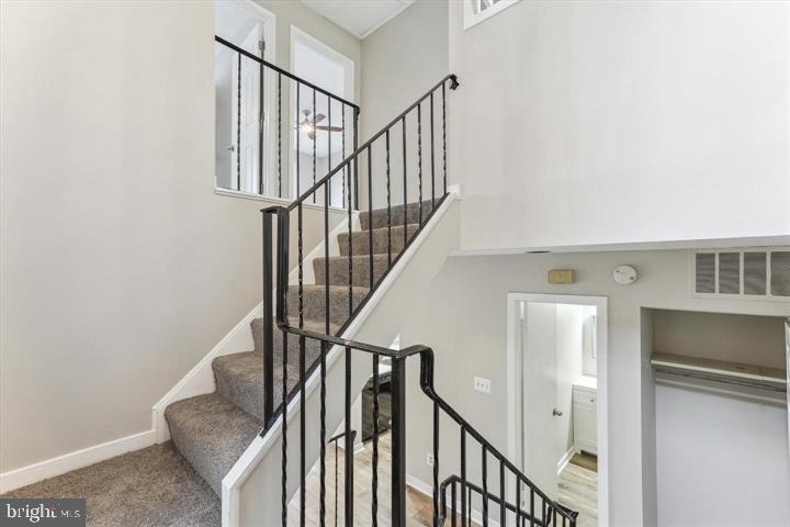 9861 Lake Shore Drive - Photo 3