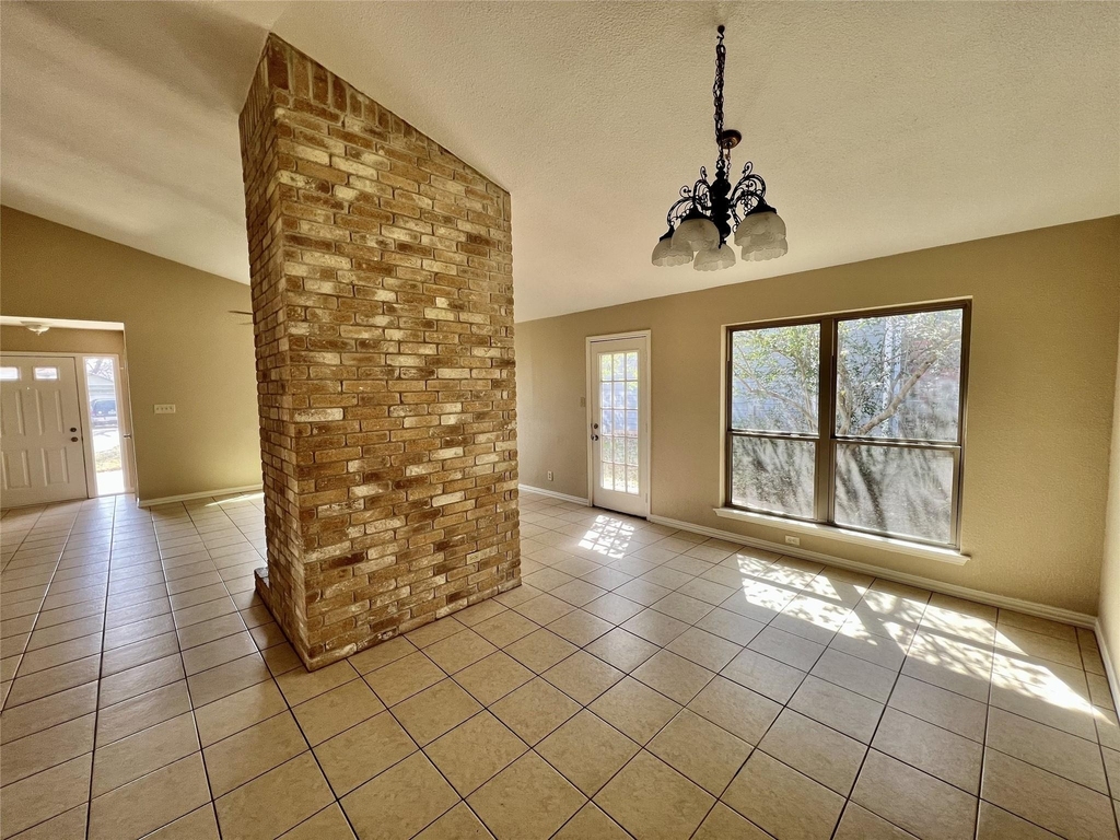 1101 Forest Oaks Path - Photo 4