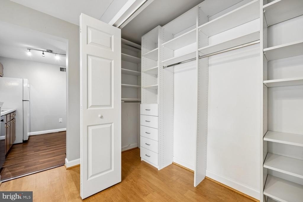 7919 Foxcrest Court - Photo 13
