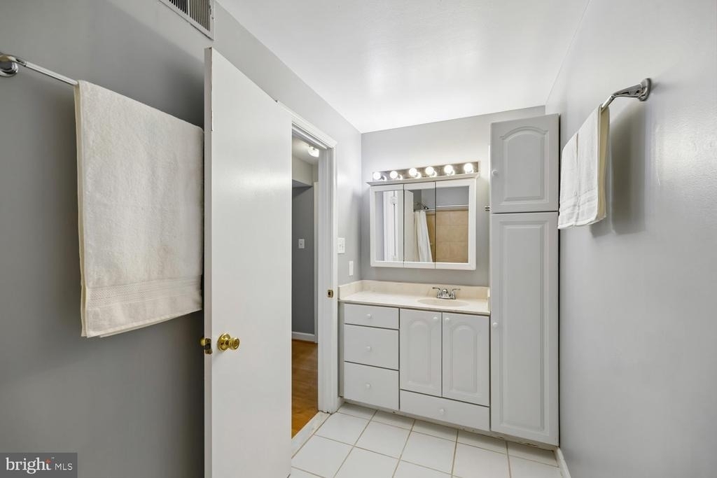 7919 Foxcrest Court - Photo 34