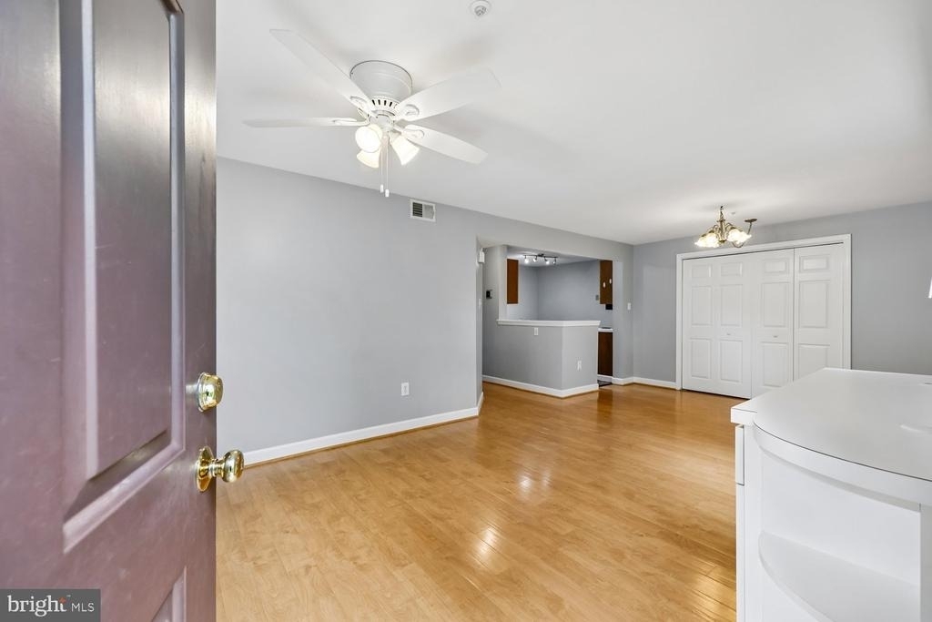7919 Foxcrest Court - Photo 4
