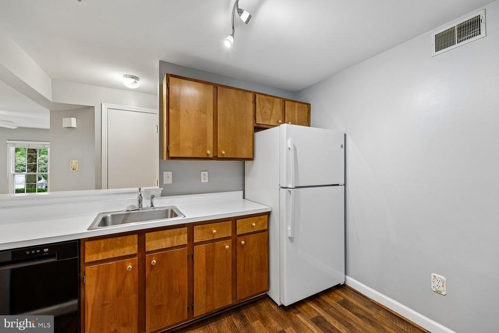 7919 Foxcrest Court - Photo 18