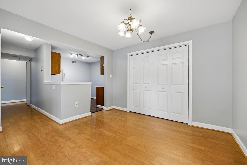 7919 Foxcrest Court - Photo 12