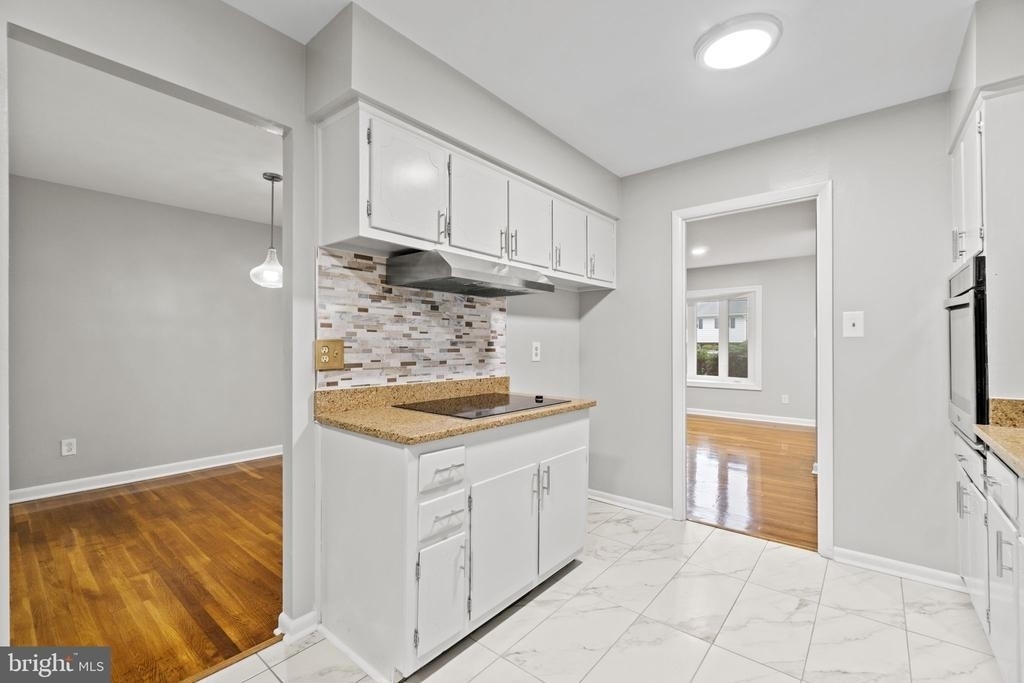 1110 Chiswell Lane - Photo 5
