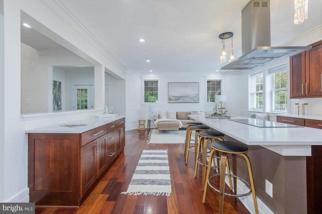 9715 Singleton Drive - Photo 3