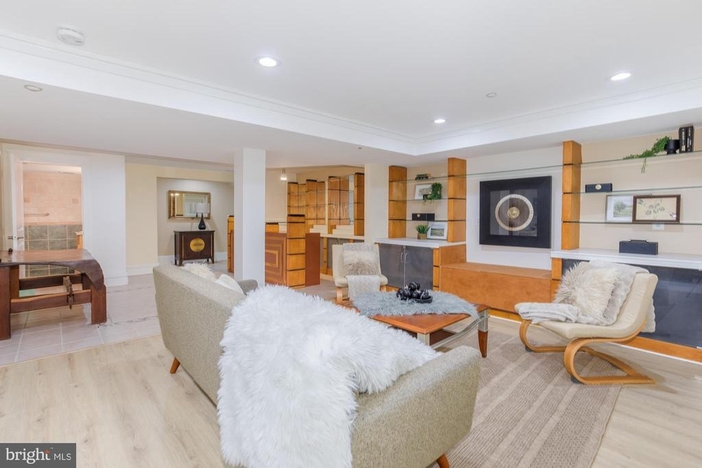 9715 Singleton Drive - Photo 28