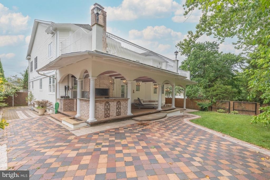 9715 Singleton Drive - Photo 37