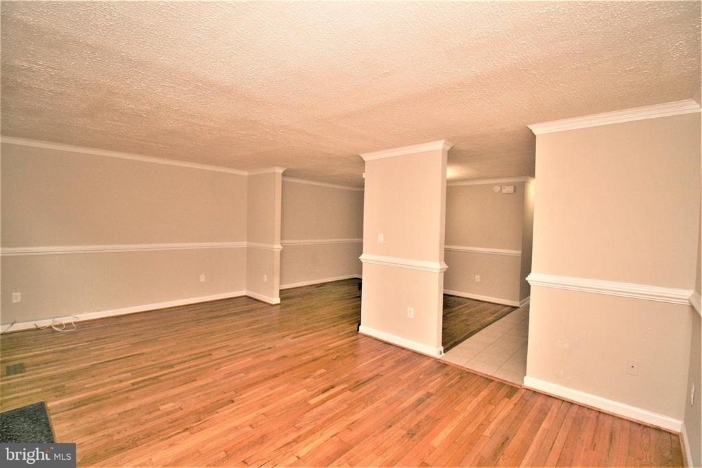118 Middle Point Court - Photo 2