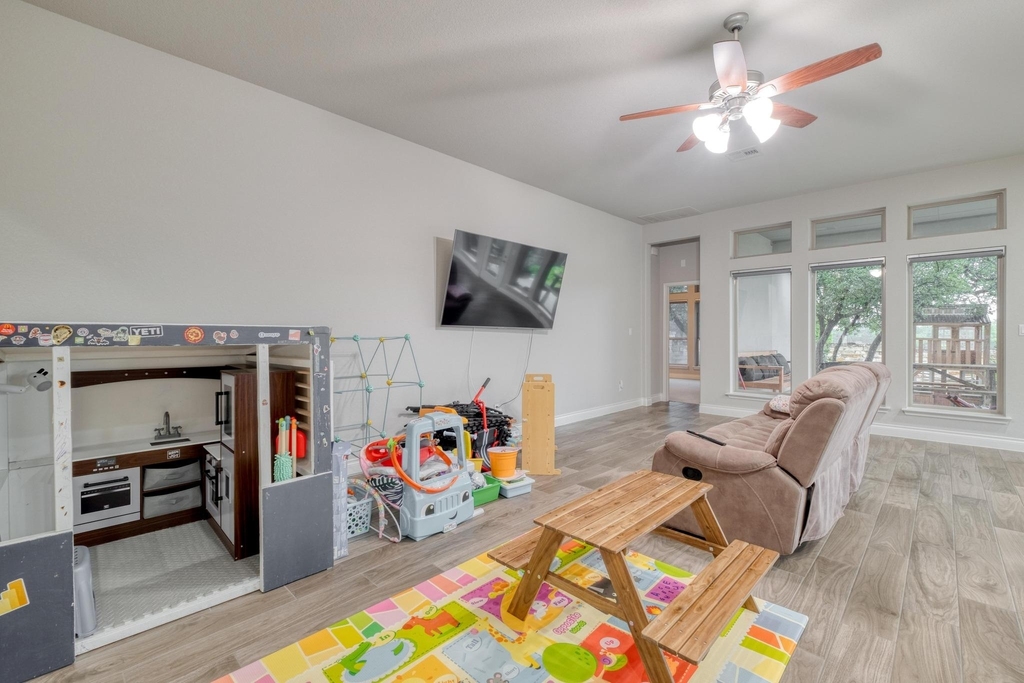 2424 Orchard Way - Photo 1
