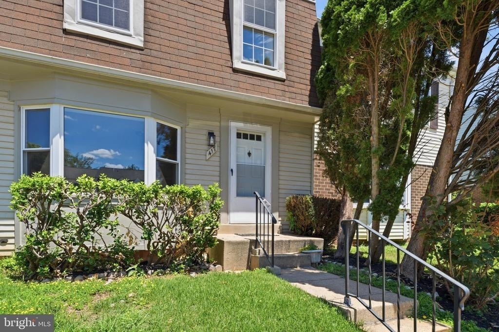 417 Sternwheeler Court - Photo 1