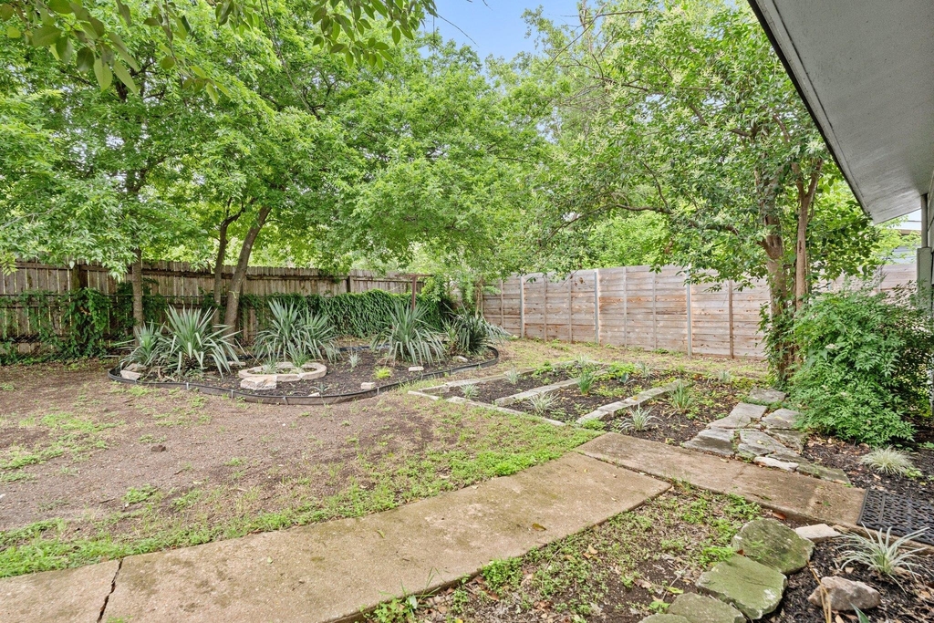 1422 Yorkshire Dr - Photo 25