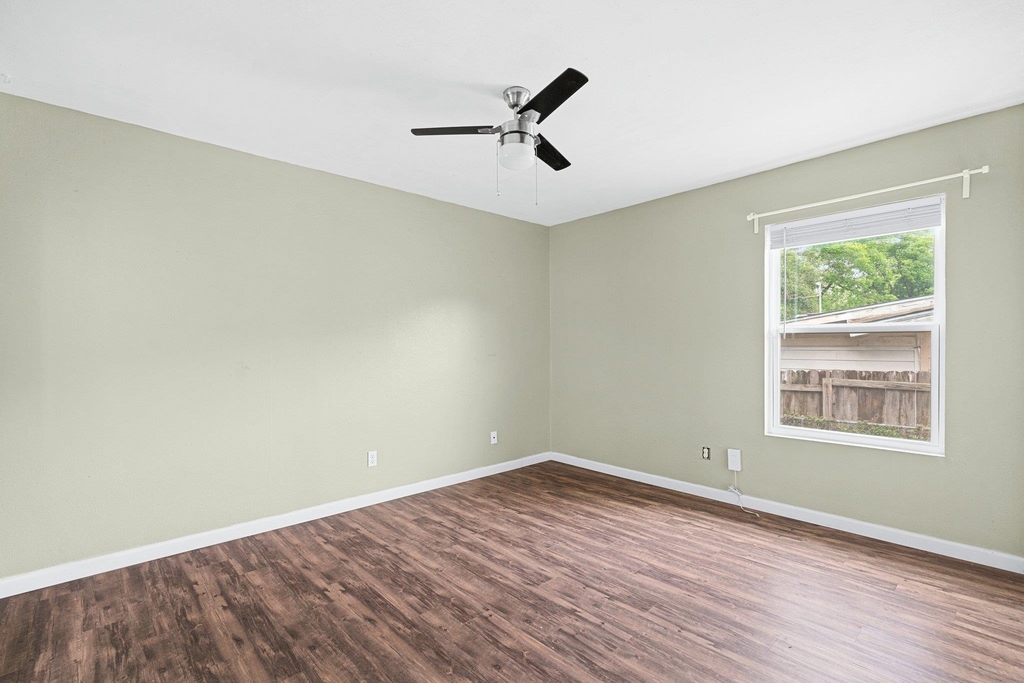 1422 Yorkshire Dr - Photo 19