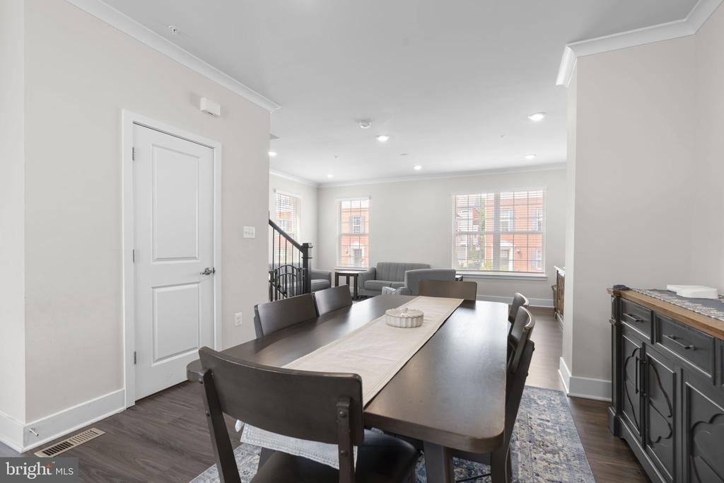 8017 Potter Place - Photo 14