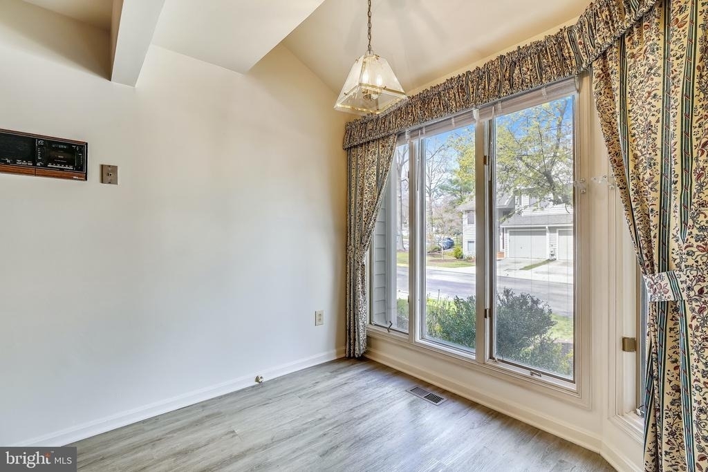 5205 Columbia Road - Photo 6