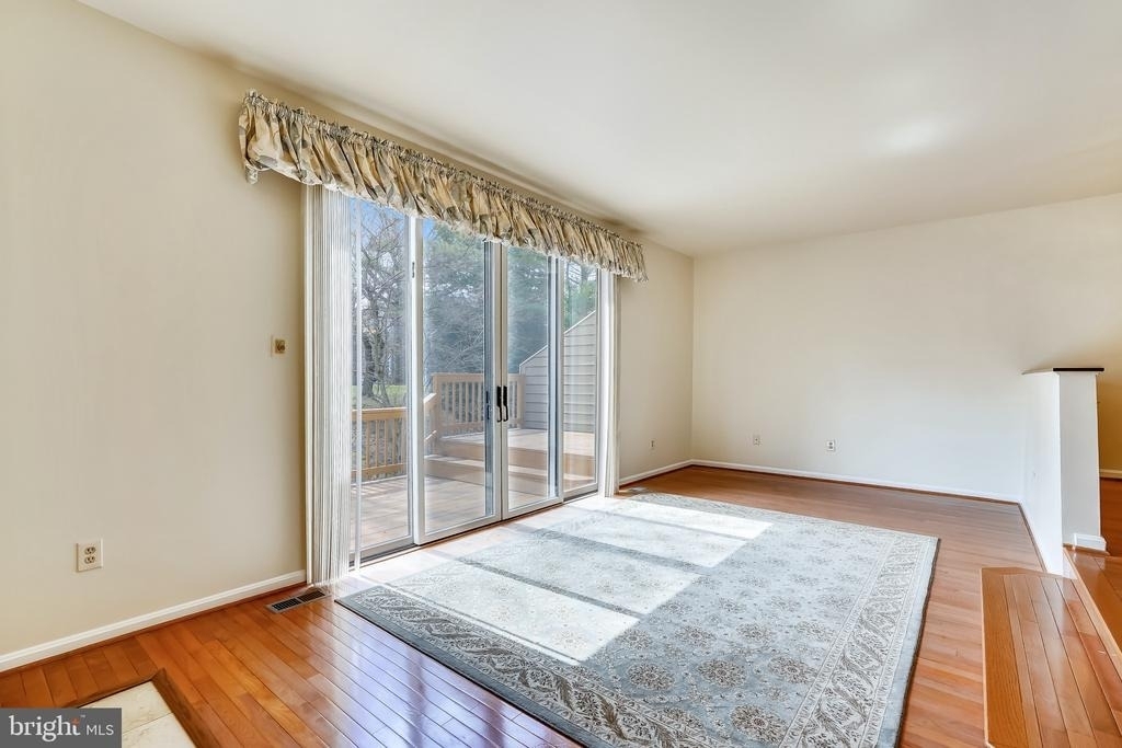 5205 Columbia Road - Photo 11
