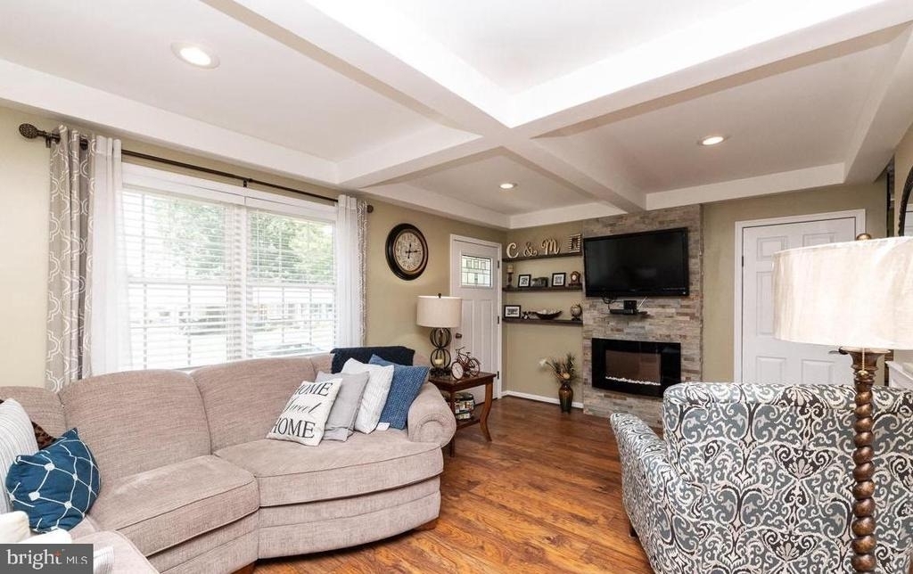 609 Wingleaf Court - Photo 3
