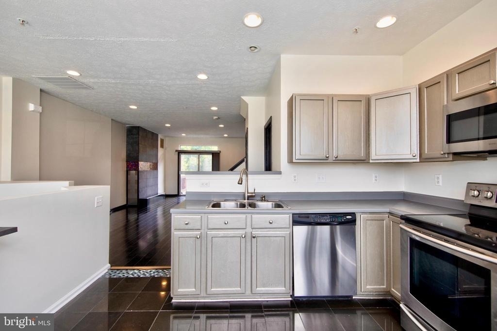 130 Spencer Circle - Photo 4