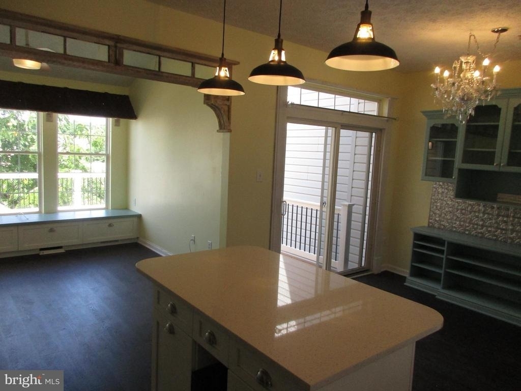 1024 Jeanett Way - Photo 7