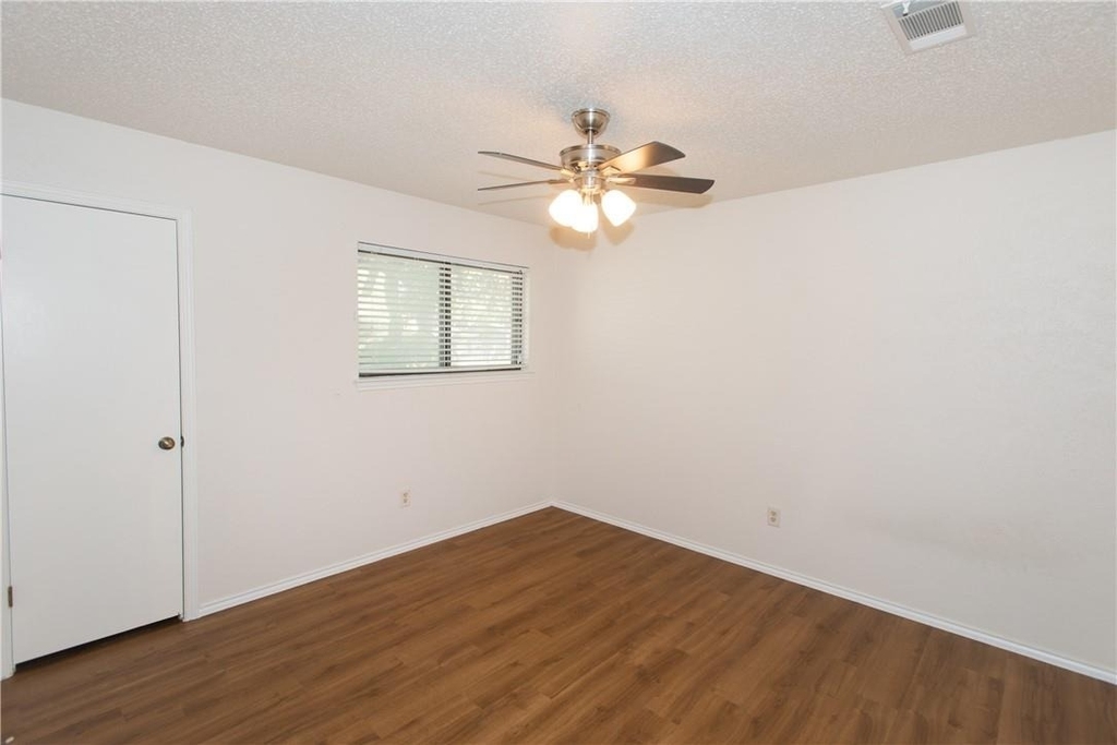 5811 Cannon Mountain Dr - Photo 15