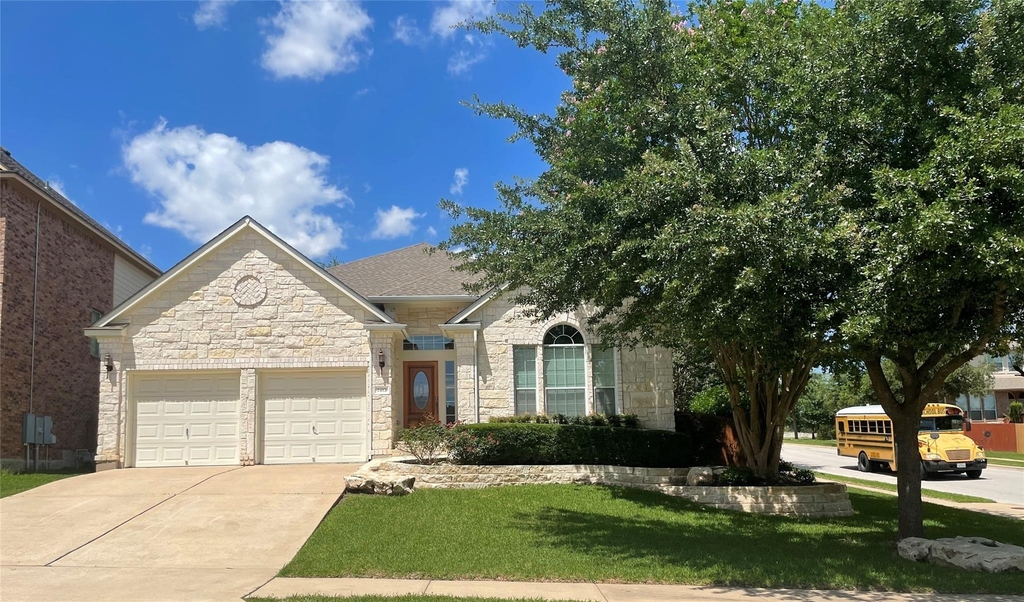 2412 Tivoli Dr - Photo 0